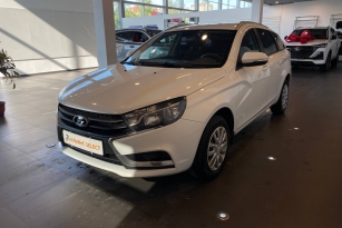 LADA VESTA