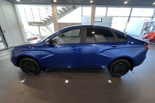 LADA VESTA