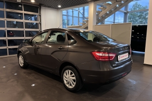 LADA VESTA