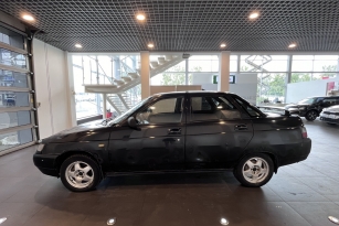 LADA 2110