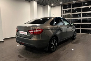 LADA VESTA