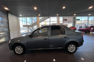 RENAULT LOGAN