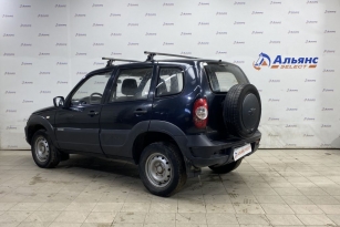 CHEVROLET NIVA