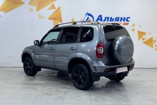 CHEVROLET NIVA