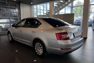 SKODA OKTAVIA