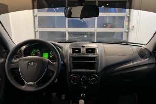 LADA KALINA