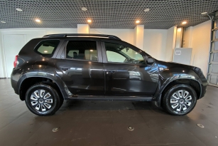NISSAN TERRANO