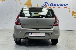 RENAULT SANDERO