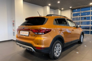 KIA RIO X-LINE