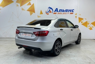 LADA VESTA