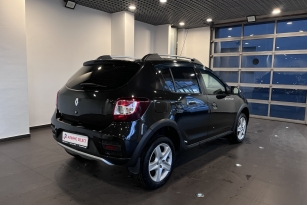 RENAULT SANDERO