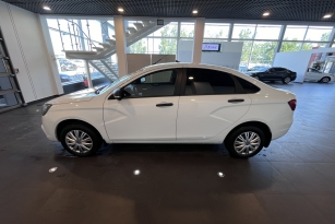 LADA VESTA