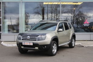 RENAULT DUSTER