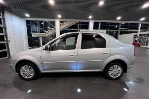RENAULT LOGAN