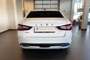 LADA VESTA