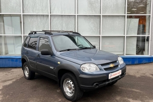 CHEVROLET NIVA