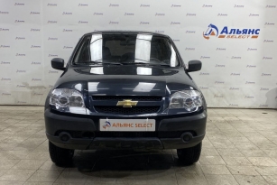 CHEVROLET NIVA