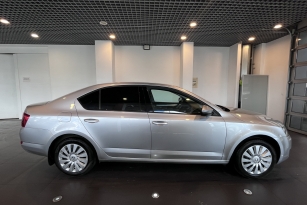 SKODA OKTAVIA