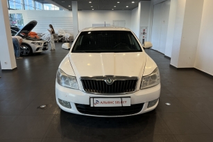 SKODA OKTAVIA