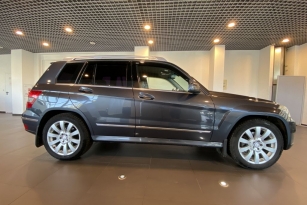 MERCEDES-BENZ GLK