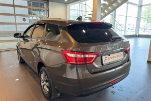 LADA VESTA