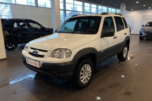 CHEVROLET NIVA