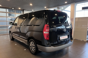 HYUNDAI H1