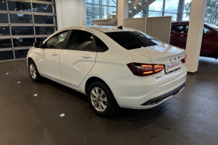 LADA VESTA