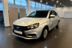 LADA VESTA