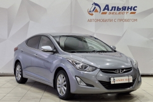 HYUNDAI ELANTRA
