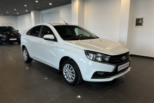 LADA VESTA