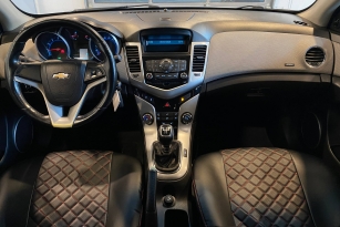 CHEVROLET CRUZE