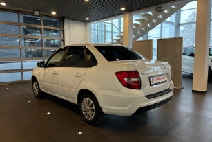 LADA GRANTA