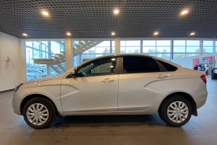 LADA VESTA