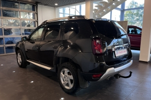 RENAULT DUSTER
