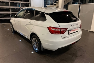LADA VESTA