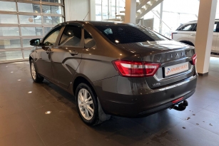LADA VESTA