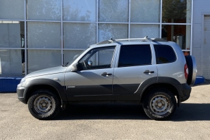 CHEVROLET NIVA