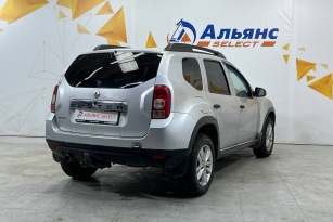 RENAULT DUSTER
