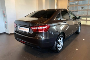 LADA VESTA