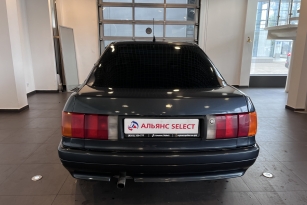 AUDI 80