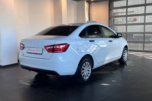 LADA VESTA