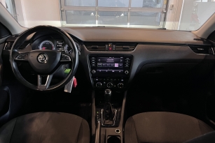 SKODA OKTAVIA