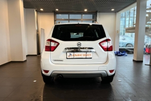NISSAN TERRANO