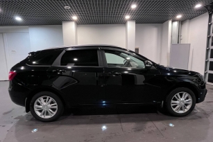 LADA VESTA