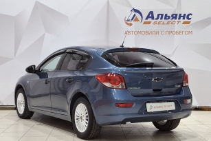 CHEVROLET CRUZE