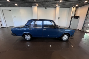 LADA 2107