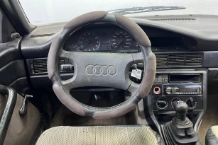 AUDI 100