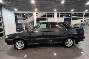 LADA 2115