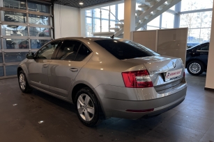 SKODA OKTAVIA